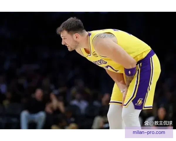 加内特：坎宁安布朗应入最佳一阵 东契奇防守不足未能入选